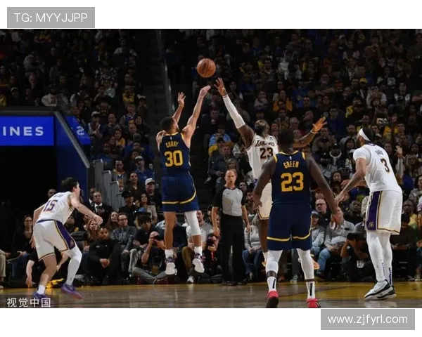 2015年NBA季后赛勇士与火箭的激烈对决回顾与精彩瞬间分析