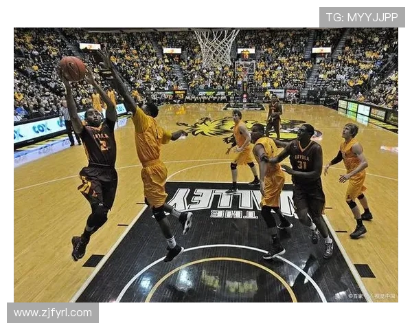 勇士与灰熊激战12月21日NBA赛场精彩对决引发球迷热议 勇士与灰熊激战12月21日NBA赛场精彩对决引发球迷热议