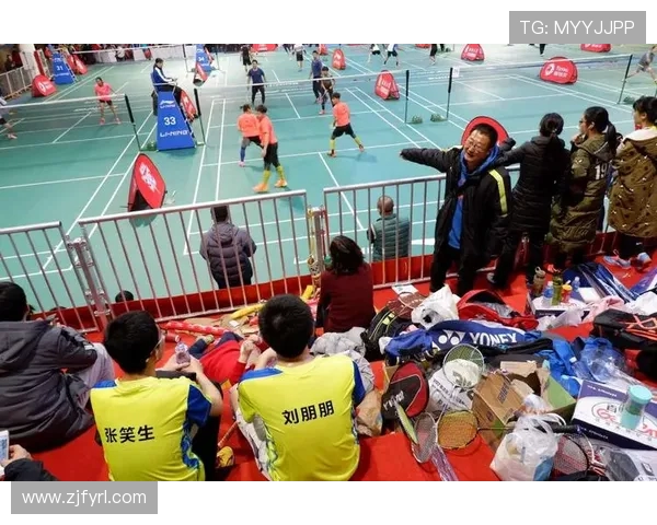 上海羽毛球队在锦标赛中的耐力表现分析与启示 上海羽毛球队在锦标赛中的耐力表现分析与启示