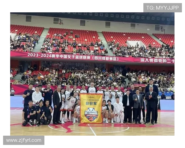 成都篮球队配合默契再创新高助力球队冲击更高荣誉